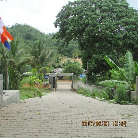 The Breeze Hotel Elpitiya  Exterior foto