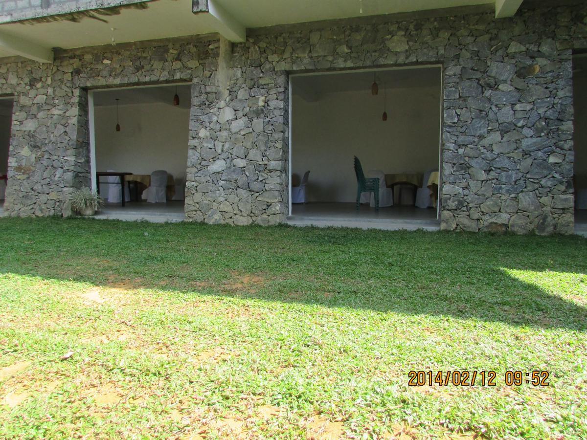 The Breeze Hotel Elpitiya  Exterior foto
