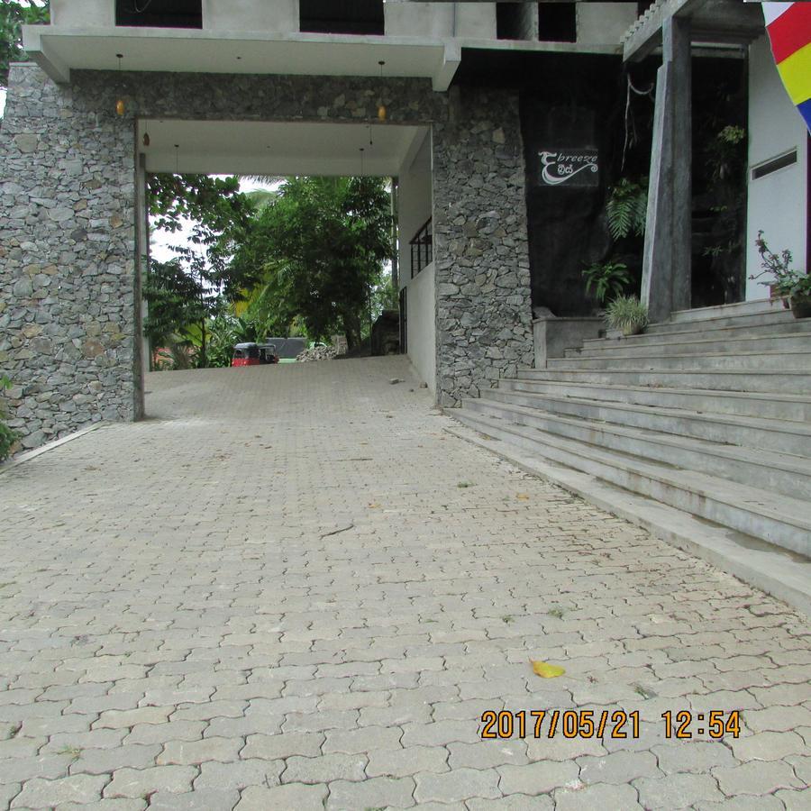 The Breeze Hotel Elpitiya  Exterior foto